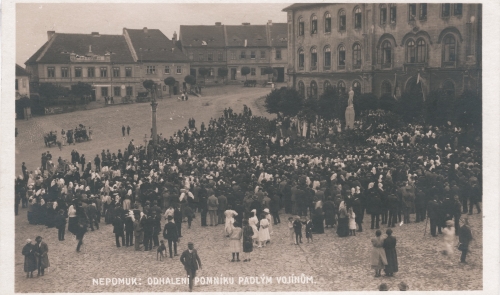 Soutěž o návrh na doplnění památníku Obětem válek