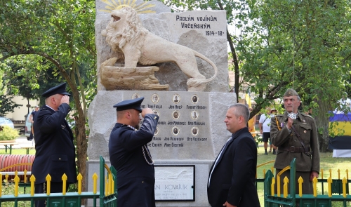 Ve Vrčeni slavili hasiči