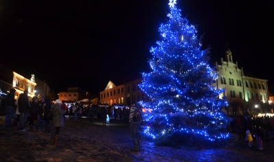 Adventní trh a rozsvícení stromu