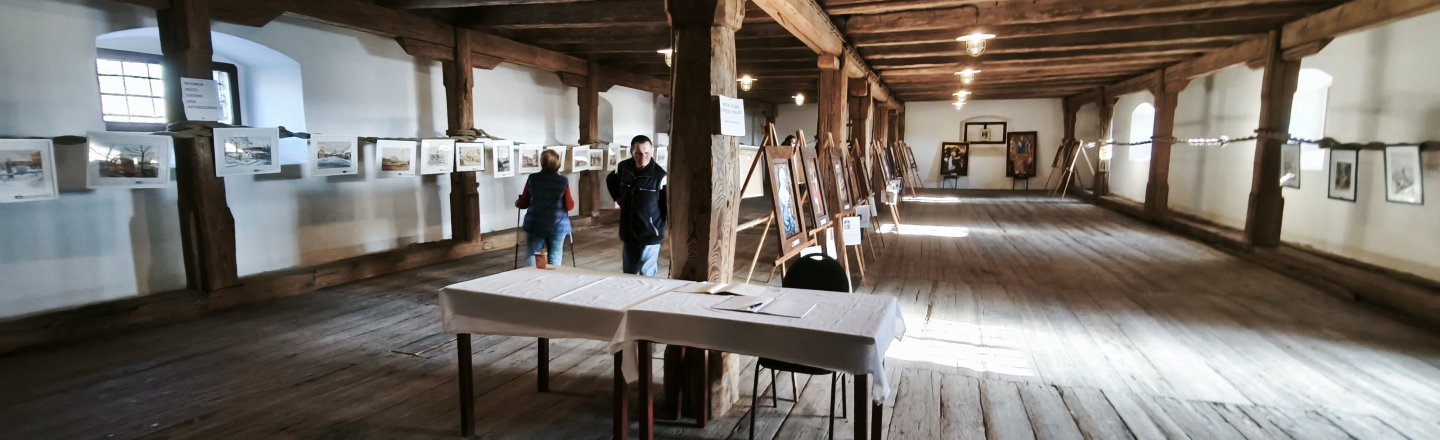 Dvůr Šternberk - Galerie Sýpka