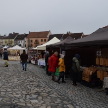 Adventní trh a rozsvícení vánočního stromu