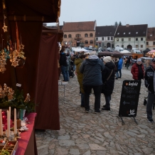 Adventní trh a rozsvícení vánočního stromu