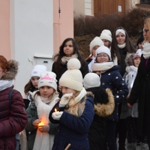 Adventní trh a rozsvícení vánočního stromu