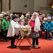 Ohlédnutí za tradičním předvánočním jarmárkem MŠ Nepomuk a výstavou betlémů