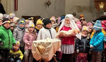 Ohlédnutí za tradičním předvánočním jarmárkem MŠ Nepomuk a výstavou betlémů