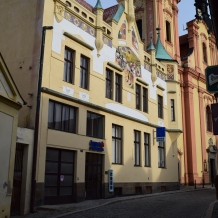 Býv. spořitelna - záložna od arch. Karla Bubly