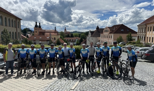Cyklistický team z Kemnathu projel Nepomukem -  archiv města Nepomuk