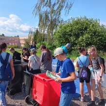 TŘÍDÍME  S ROZUMEM - Parkoviště u bazénů, Nepomuk 5.6.2024 - foto Hana Staňková
