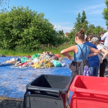 TŘÍDÍME  S ROZUMEM - Parkoviště u bazénů, Nepomuk 5.6.2024 - foto Hana Staňková