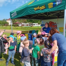 TŘÍDÍME  S ROZUMEM - Parkoviště u bazénů, Nepomuk 5.6.2024 - foto Hana Staňková