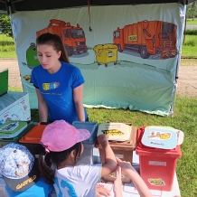 TŘÍDÍME  S ROZUMEM - Parkoviště u bazénů, Nepomuk 5.6.2024 - foto Hana Staňková