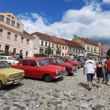 Retrojízda a sraz motorek ve fotogalerii