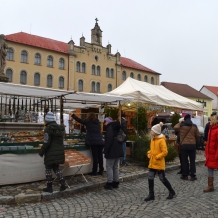 Fotky z Adventního trhu a rozsvícení vánočního stromu Nepomuk