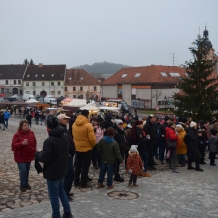 Fotky z Adventního trhu a rozsvícení vánočního stromu Nepomuk