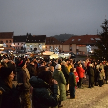 Fotky z Adventního trhu a rozsvícení vánočního stromu Nepomuk