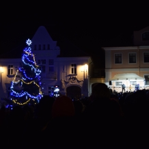 Fotky z Adventního trhu a rozsvícení vánočního stromu Nepomuk