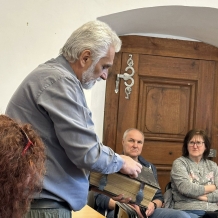 Příběh Mattioliho herbáře. Přednáška zahrnula staré tisky celoživotního díla z pera Pietra Andrey Mattioliho vydávaného za jeho života od poloviny 16. století až do současnosti, včetně unikátního českého herbáře z Prahy z roku 1562. Výstavu připravil Ing. Petr Bílek ze své soukromé sbírky.