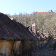Dvůr Šternberk