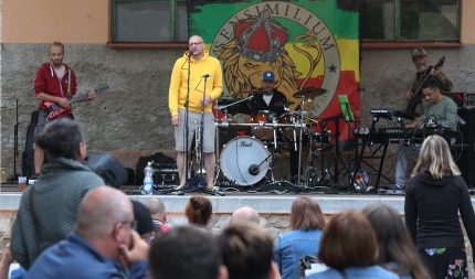 11.7. Sensimilium - Ohlédnutí za pátečním večerem na Malé letní scéně - Foto Milan Demela