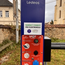 Mikroregion pořídil ve 3. etapě novou nabíjecí stanici pro elektrokola