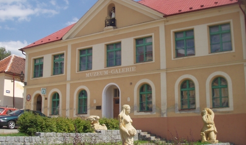 Infocentrum 1. 5. zavřeno a 8. 5. otevřeno